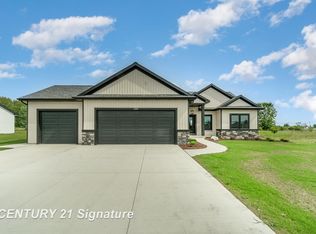 2289 Holly Ridge Ln, Bay City, MI 48706