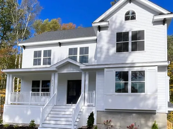 223 Lower Collins Street, Seabrook, NH 03874
