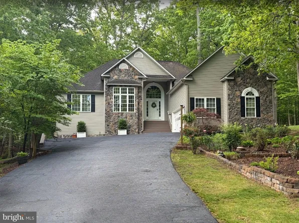 801 Eastover Pkwy, Locust Grove, VA 22508