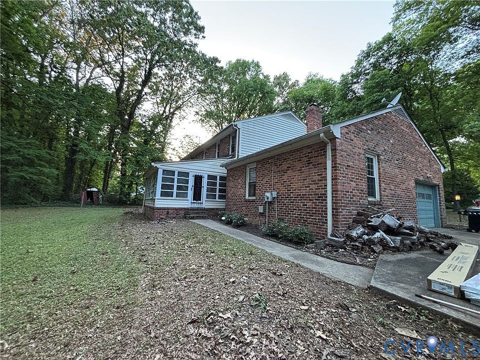 2nd image of 3301 Wood Dale Rd