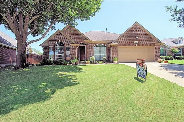 1st image of 1008 Laurel Oak Dr