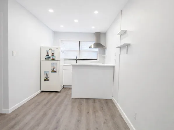 10337 91st St #1, Ozone Park, NY 11417