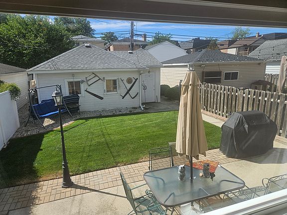 3rd image of 6611 W Schreiber Ave