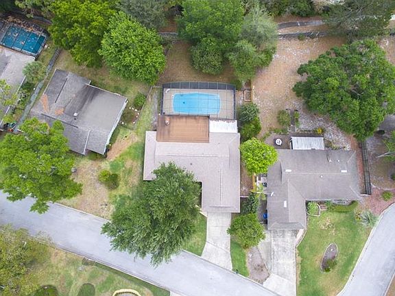 4th image of 108 Oakley Ct