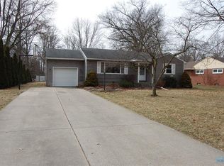 614 Brookside Dr, Swanton, OH 43558