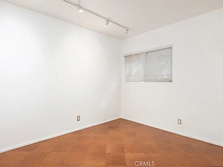 3946 Alta Mesa Dr — Photo 19