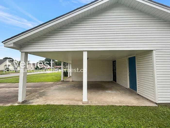 7127 Markim Dr — Photo 32