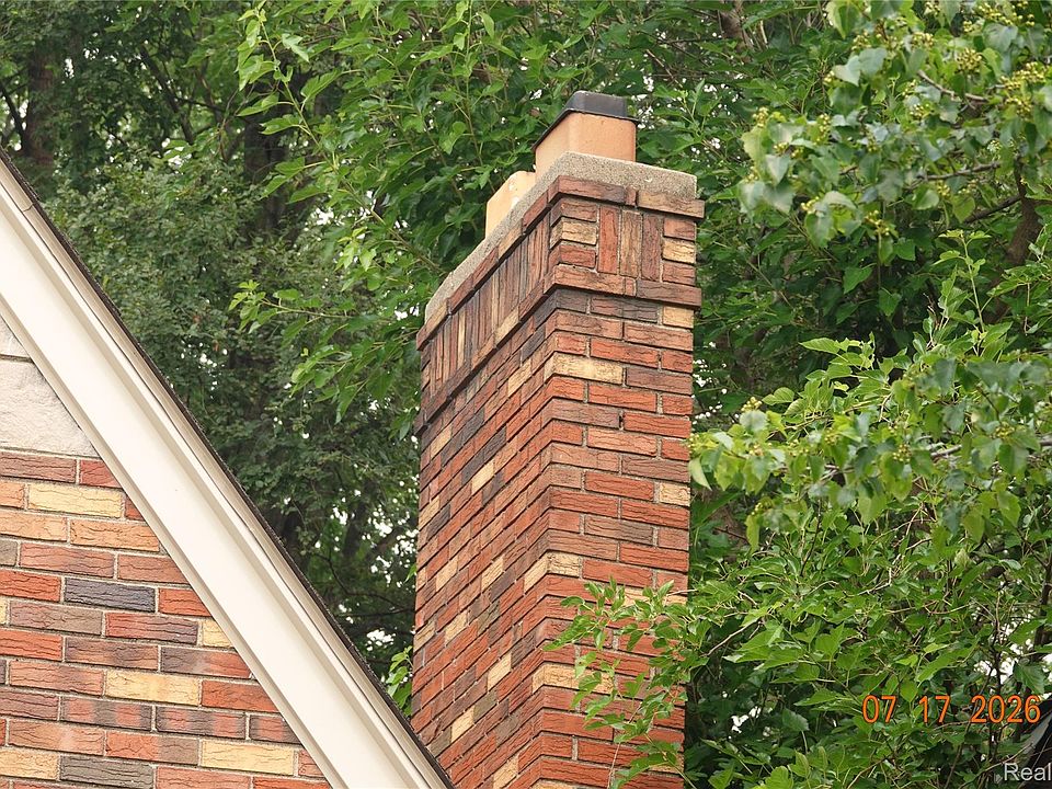 10435 Somerset Ave, photo 9