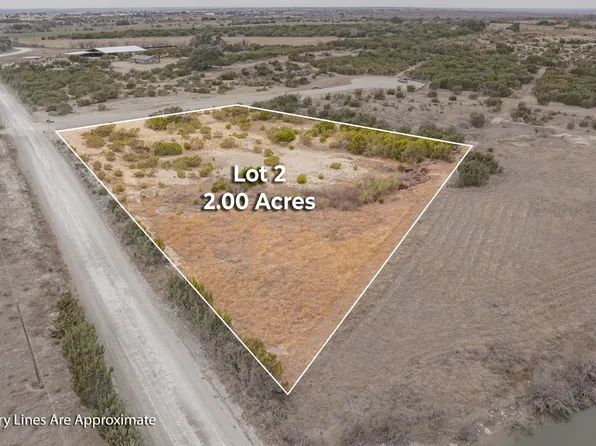 2 Feymas Ct, Stephenville, TX 76401