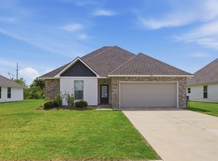 1832 Park Place Dr, Lake Charles, LA 70607