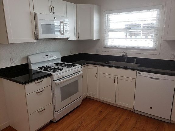 3rd image of 1550 Lewis St APT A