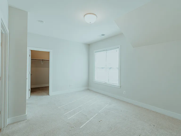 510 Trailside Dr — Photo 29