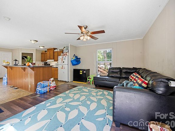 5th image of 172 Wildwood Acres Cir