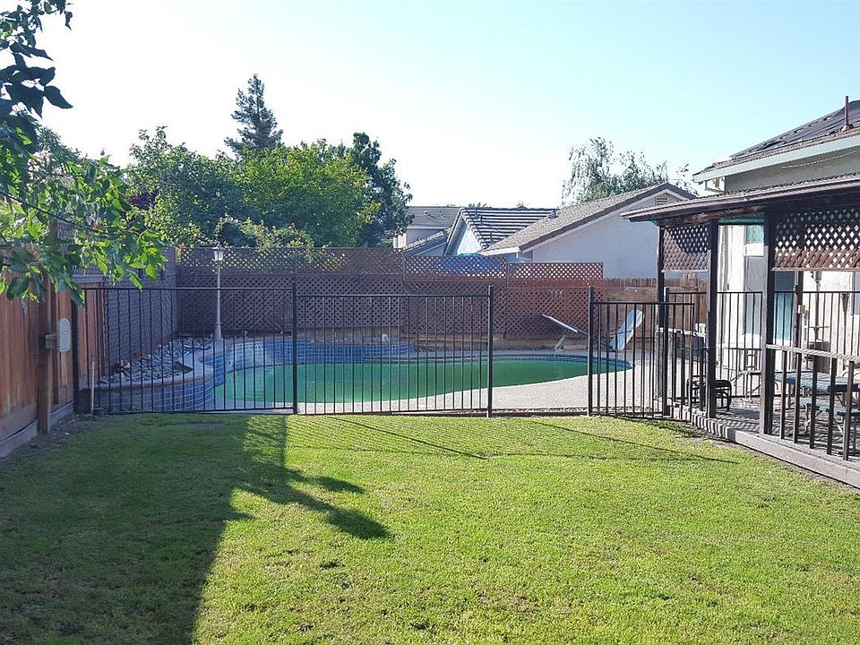 1st image of 1628 Alcira Nunez St