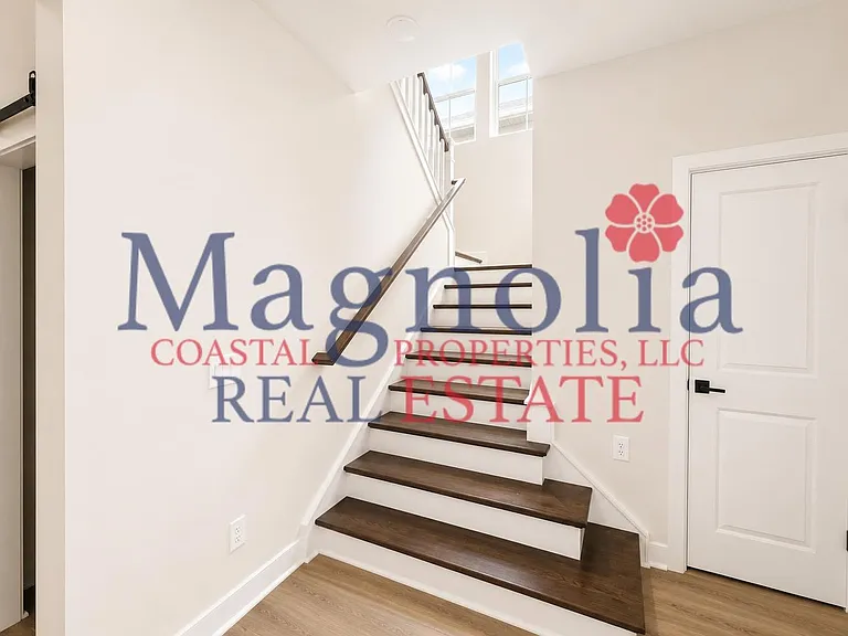 136 Mage St — Photo 7
