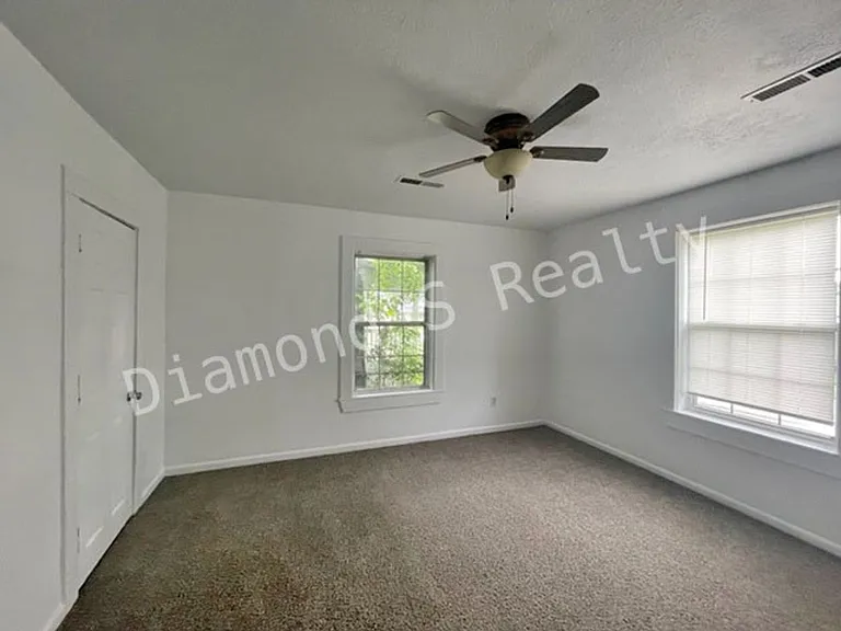 930 W Harrison St — Photo 9