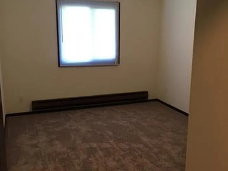 212-214 Sunset Ln — Photo 22