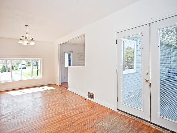 4th image of 4614 Francis Rd