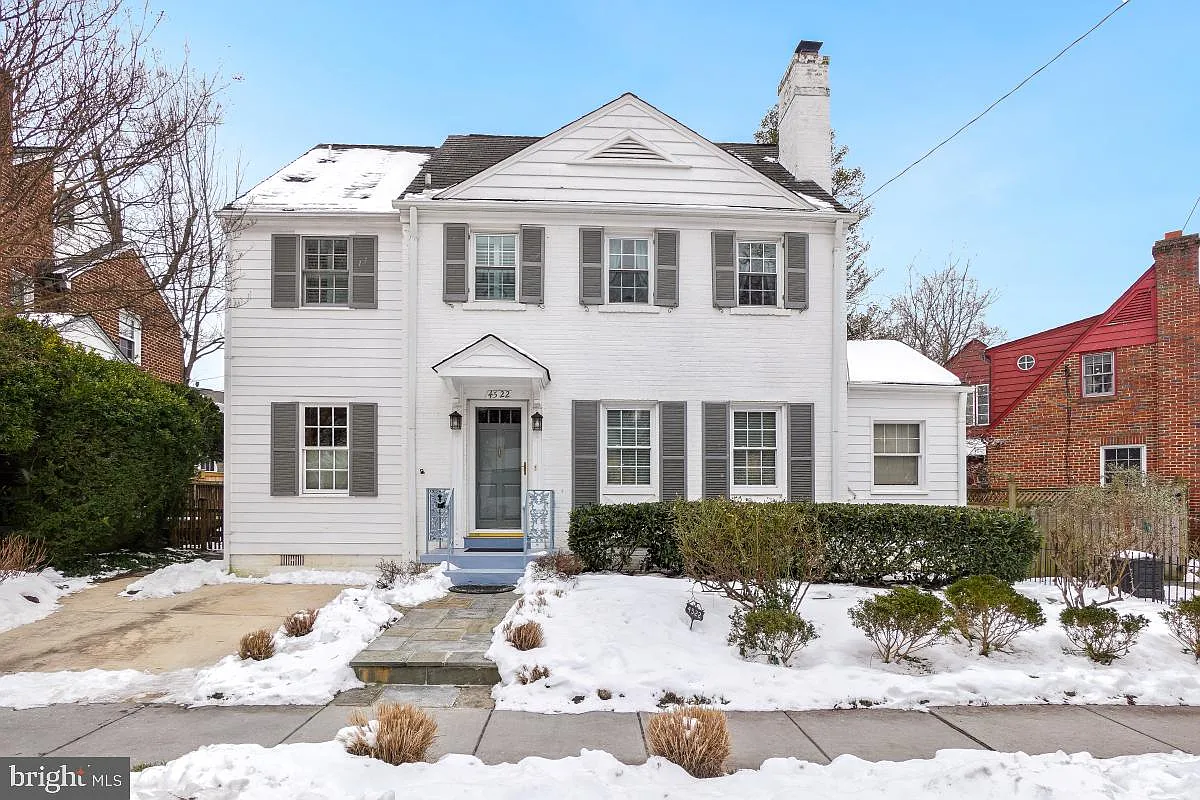 4522 Garrison St NW photo 1
