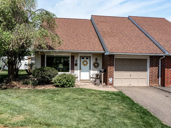 207 Port Noble Dr, Bloomsburg, PA 17815