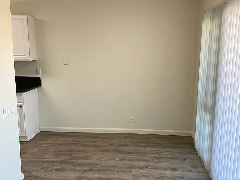1014 W. Huntington Dr. — Photo 38