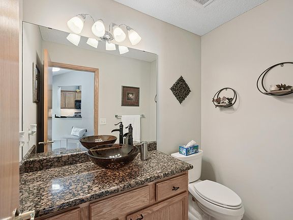 4th image of 911 Oakwood Heights Cir #2