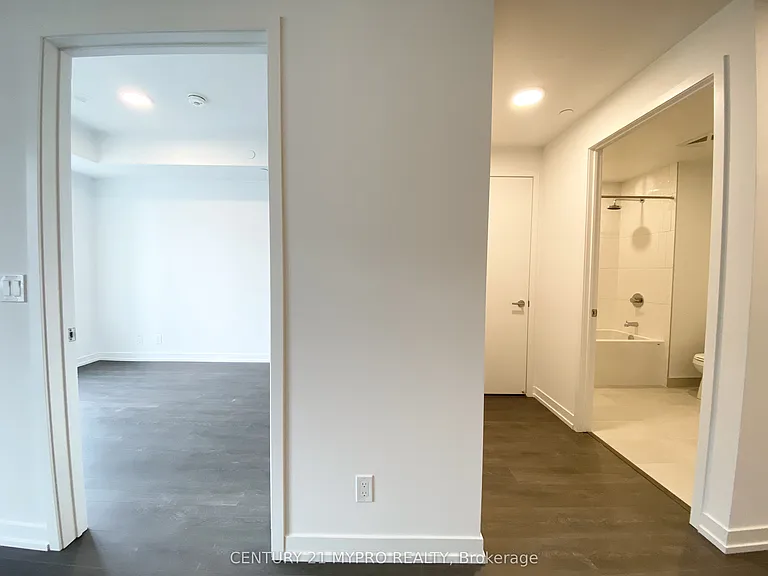 8 Beverley Glen Blvd #1206 — Photo 9