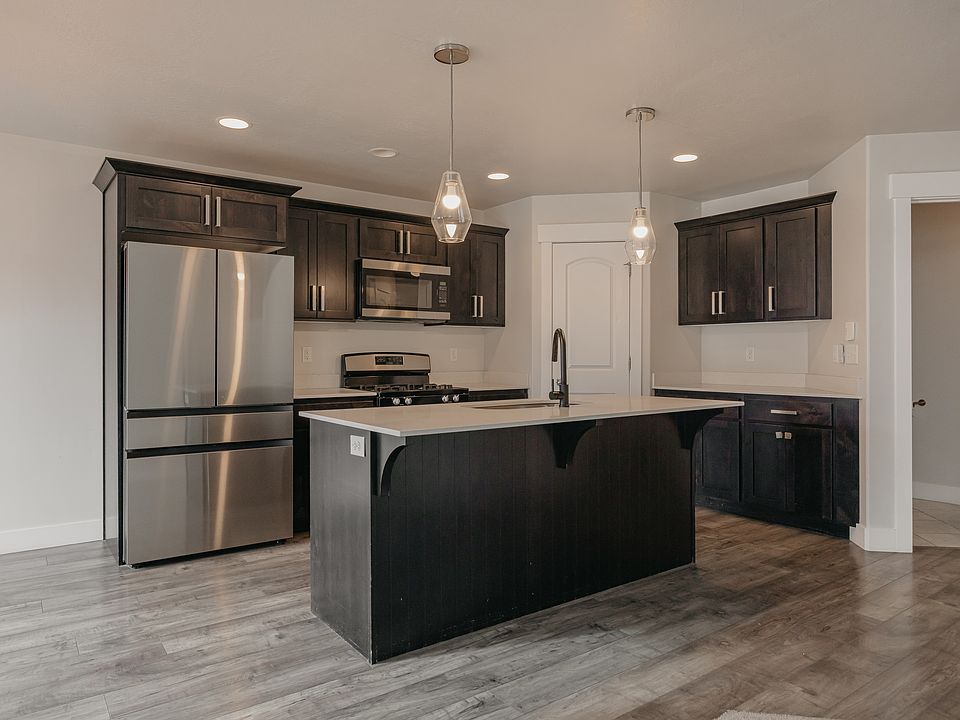 1st image of 4839 W Eiffel Way