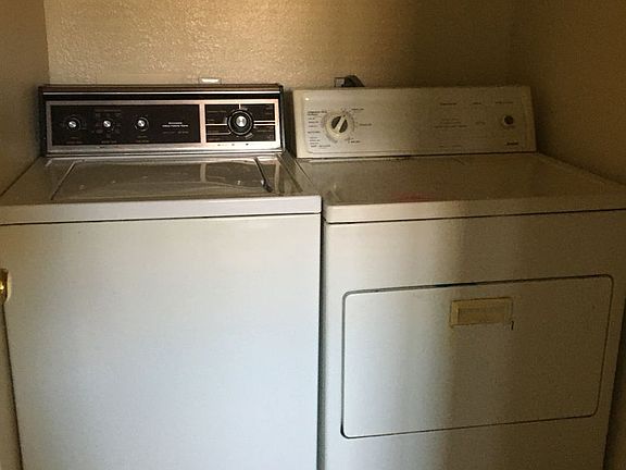 5th image of 2237 N Jones Blvd APT 3