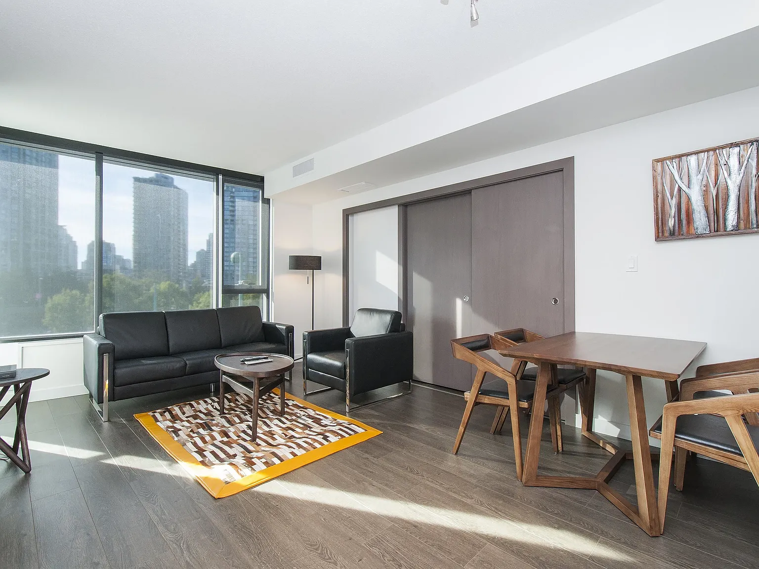 1 bed, 529 sqft, $2,990 — Photo 3