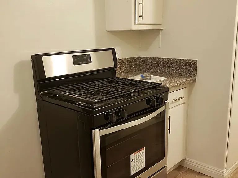 Penn Apartments — Photo 20