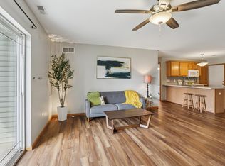 202 Douglas Dr, Brooklyn, WI 53521