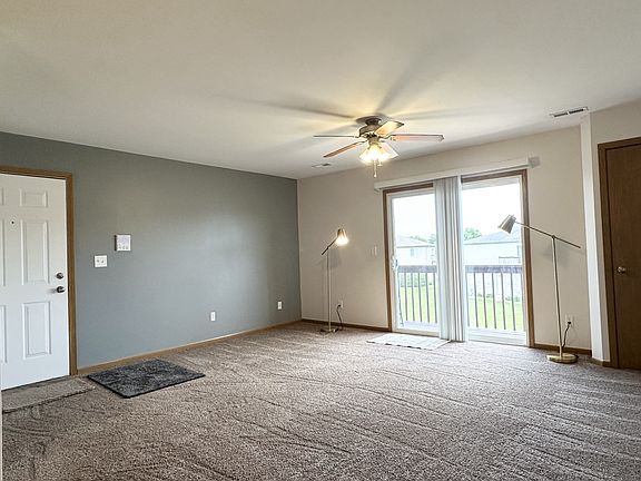 3rd image of 1420 Wingo Turn APT 6