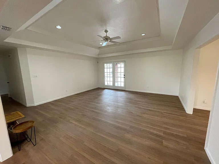 1309 Lark Ave — Photo 5