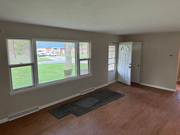 5th image of 3417 N Virginia Ave