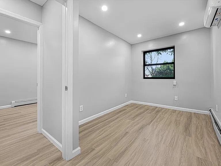 1425 Prospect Pl #2 — Photo 15