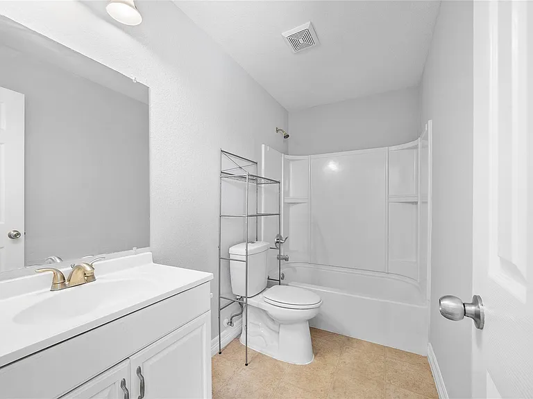 3002 Paige St — Photo 11