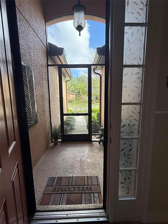 3 bed, 2.0 bath, 2190 sqft, $2,995 — Photo 4