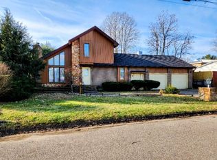 712 McCulloch Rd, Point Pleasant, WV 25550