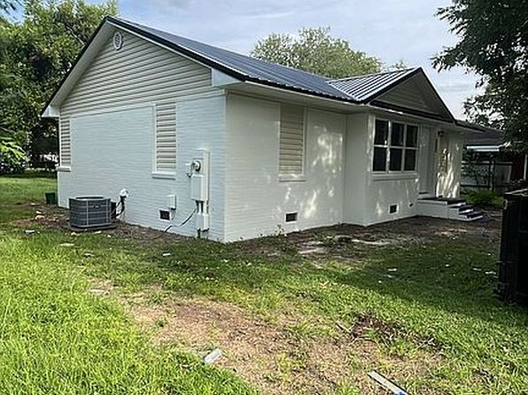 1011 Juniper Dr