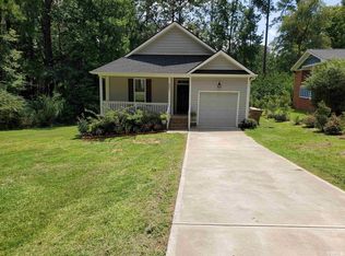 221 Pineland Ave, Clayton, NC 27520