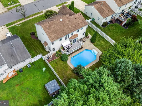 894 Ashburn Way, Woolwich Township, NJ 08085