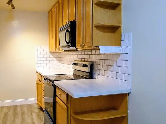 5th image of 2664 Kentworth Way