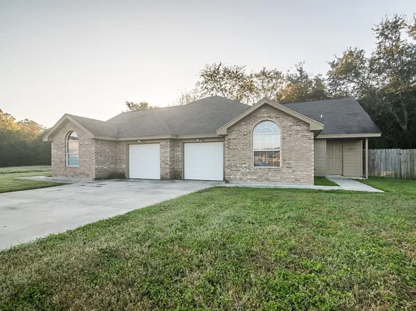 110 Country Gdns #1, Seguin, TX 78155