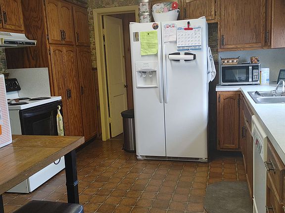 4th image of 514 Taylor St