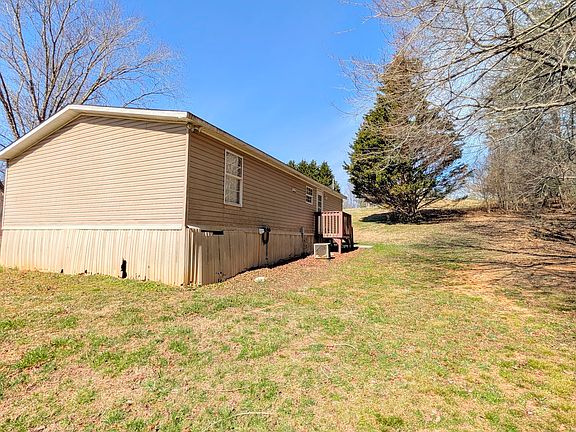 5th image of 1562 Grindle Bridge Rd