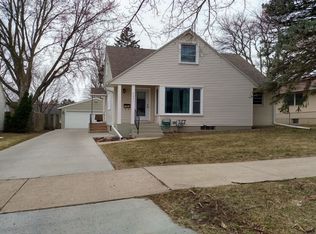 1541 8th Ave NE, Rochester, MN 55906