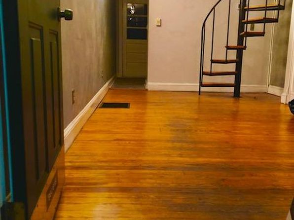 125 W Read St
