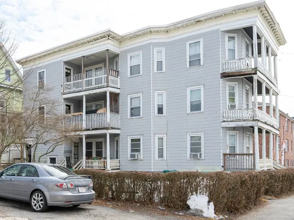 160 Agawam St, Lowell, MA 01852