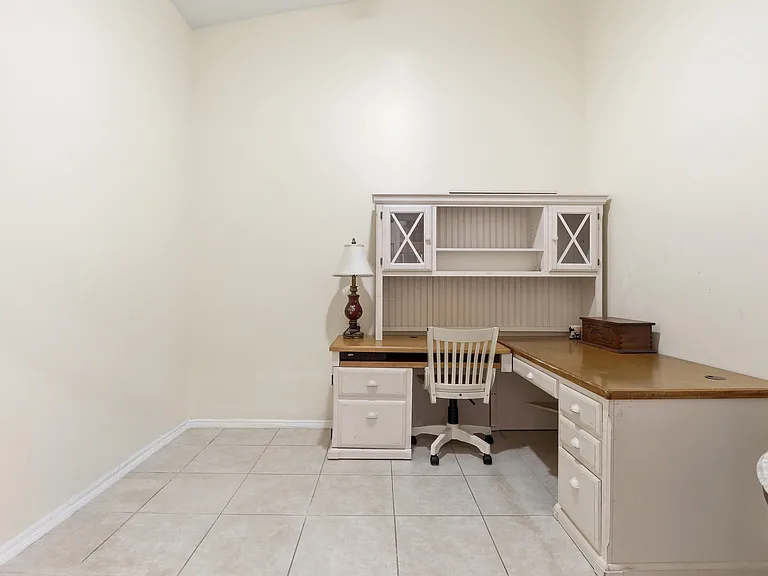 9363 Bridgeport Dr — Photo 20